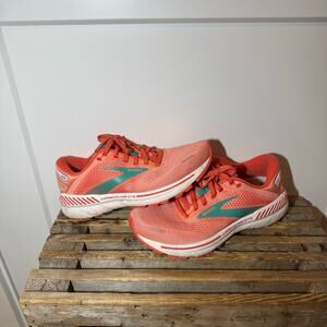 Brooks Adrenaline GTS 22. Casual, Outdoor, Running Shoes. Athletic, Comfort. 9